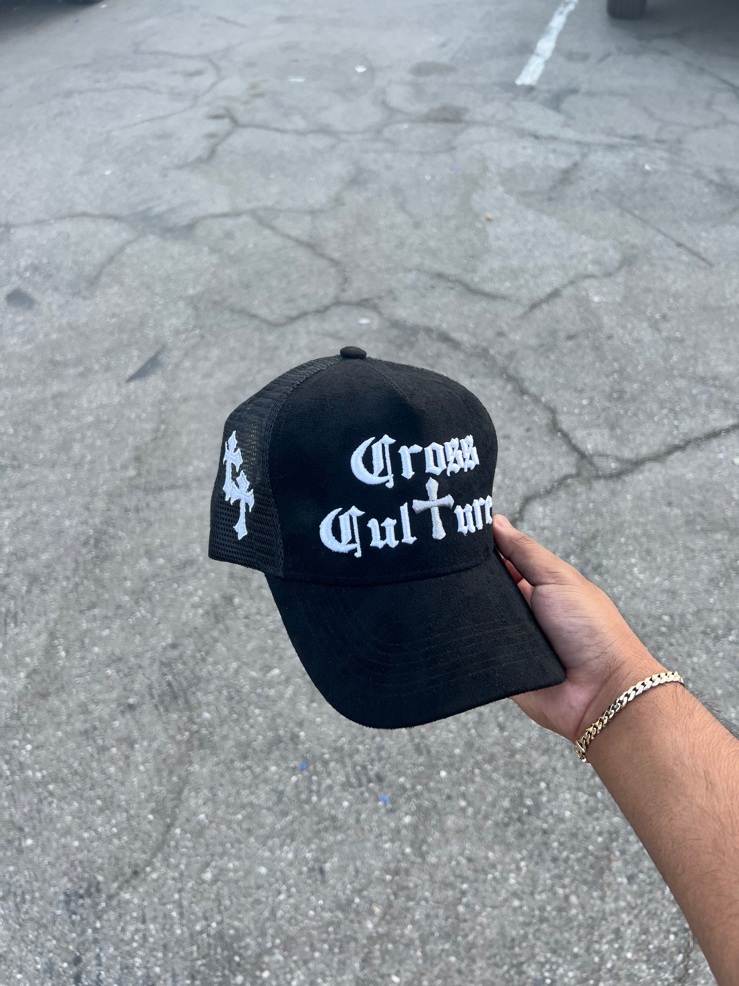 CROSS CULTURE TRUCKER HAT